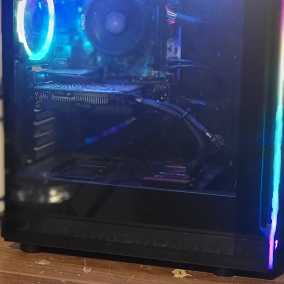 Skytech gaming pc - Picture 10 of 13